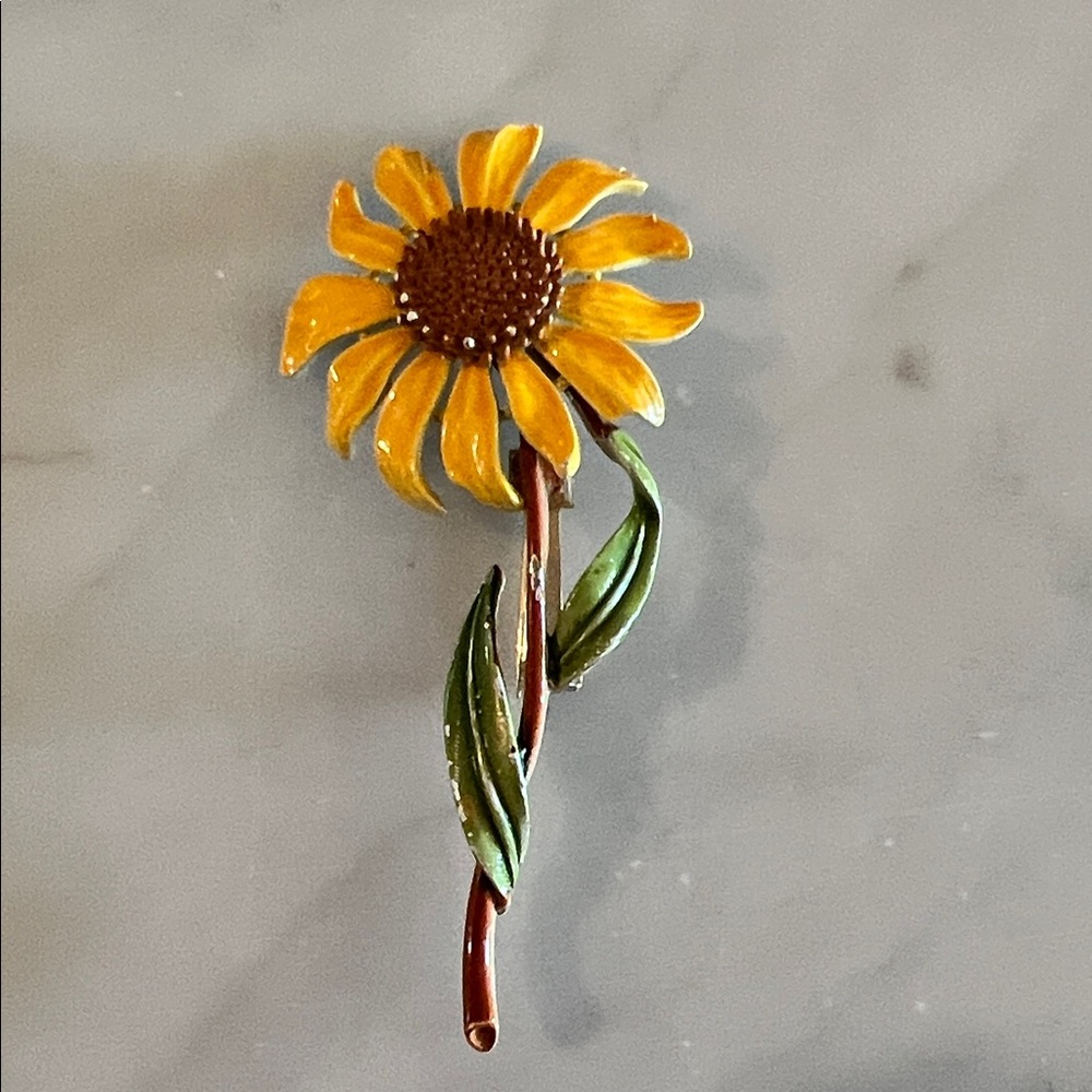 Sunflower Brooch with Yellow Petals